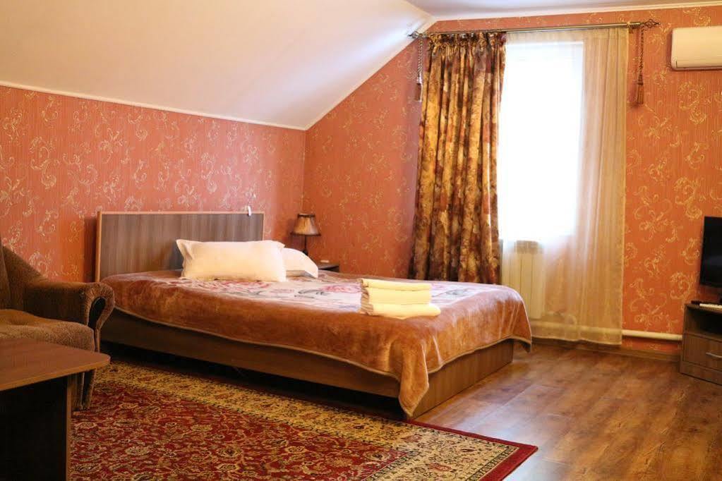 Lavitor Hotel Bishkek Ngoại thất bức ảnh