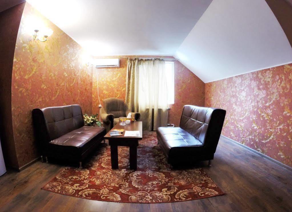 Lavitor Hotel Bishkek Ngoại thất bức ảnh